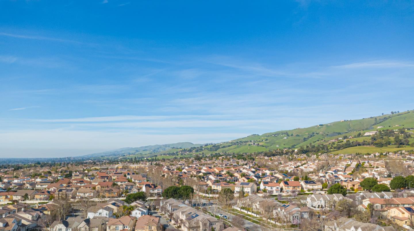 Detail Gallery Image 59 of 60 For 3350 Ariel Joshua Ct, San Jose,  CA 95135 - 4 Beds | 3/1 Baths