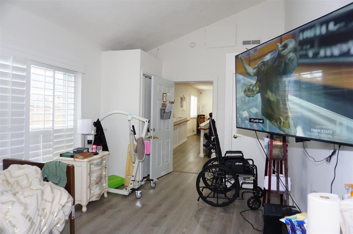 Detail Gallery Image 12 of 28 For 32262 Crest Ln, Union City,  CA 94587 - 6 Beds | 2 Baths