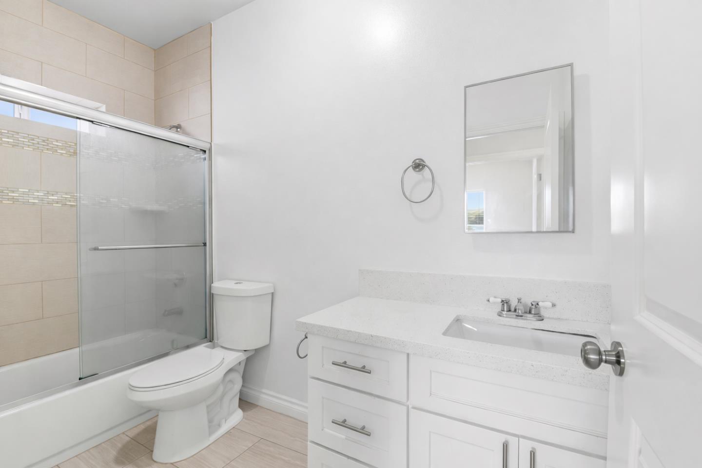 Detail Gallery Image 14 of 20 For 6016 Fair Ave, North Hollywood,  CA 91606 - 4 Beds | 4 Baths