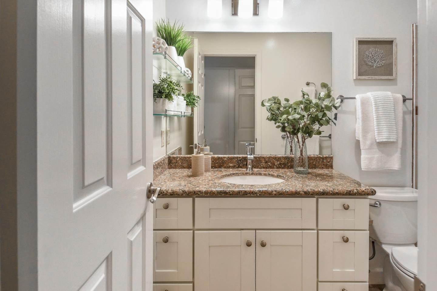 Detail Gallery Image 22 of 42 For 7100 Rainbow Dr #35,  San Jose,  CA 95129 - 2 Beds | 1/1 Baths