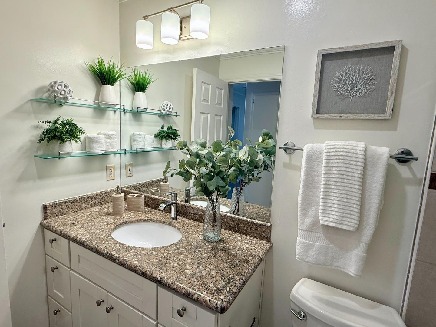Detail Gallery Image 23 of 42 For 7100 Rainbow Dr #35,  San Jose,  CA 95129 - 2 Beds | 1/1 Baths