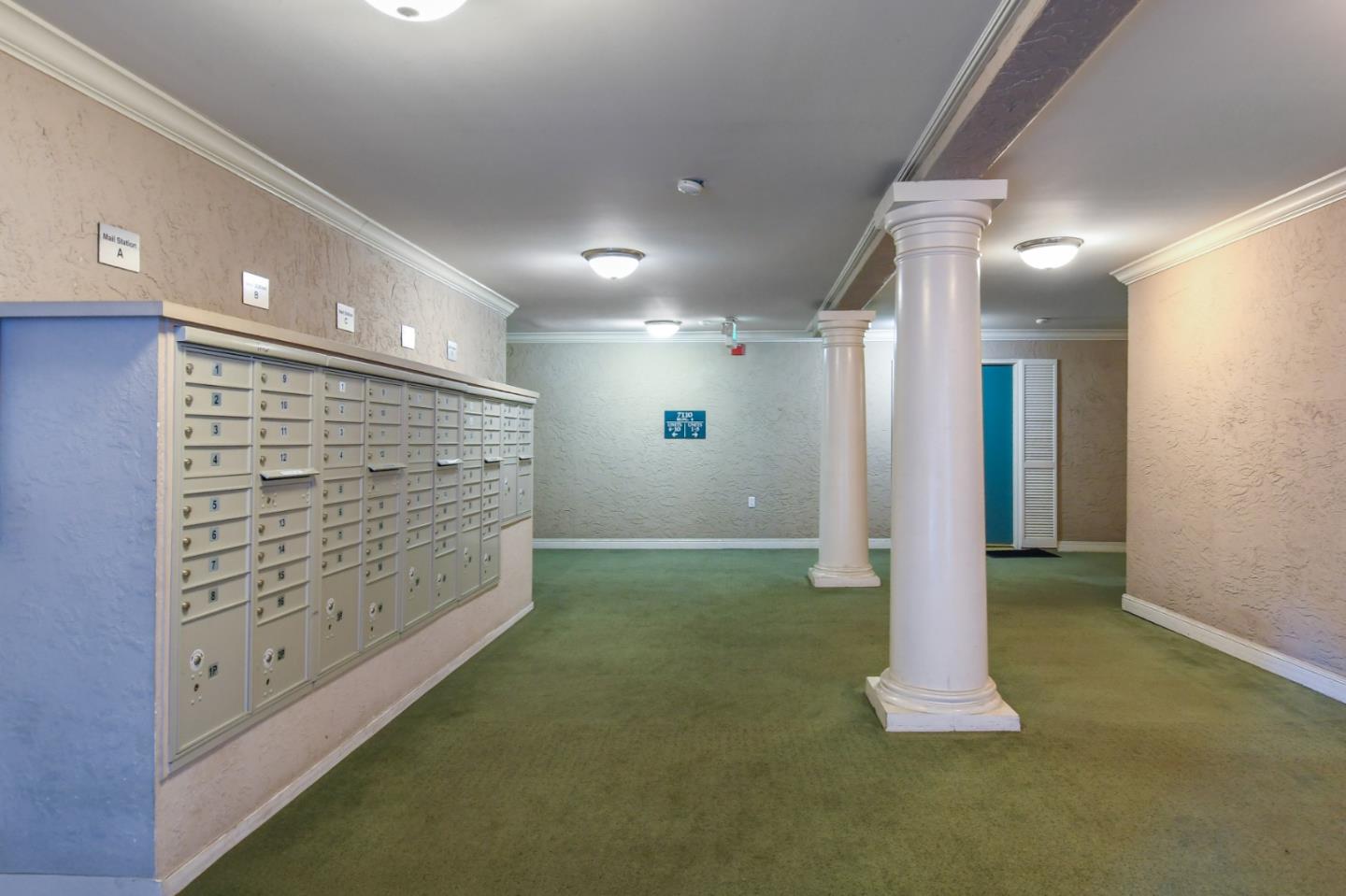 Detail Gallery Image 42 of 42 For 7100 Rainbow Dr #35,  San Jose,  CA 95129 - 2 Beds | 1/1 Baths