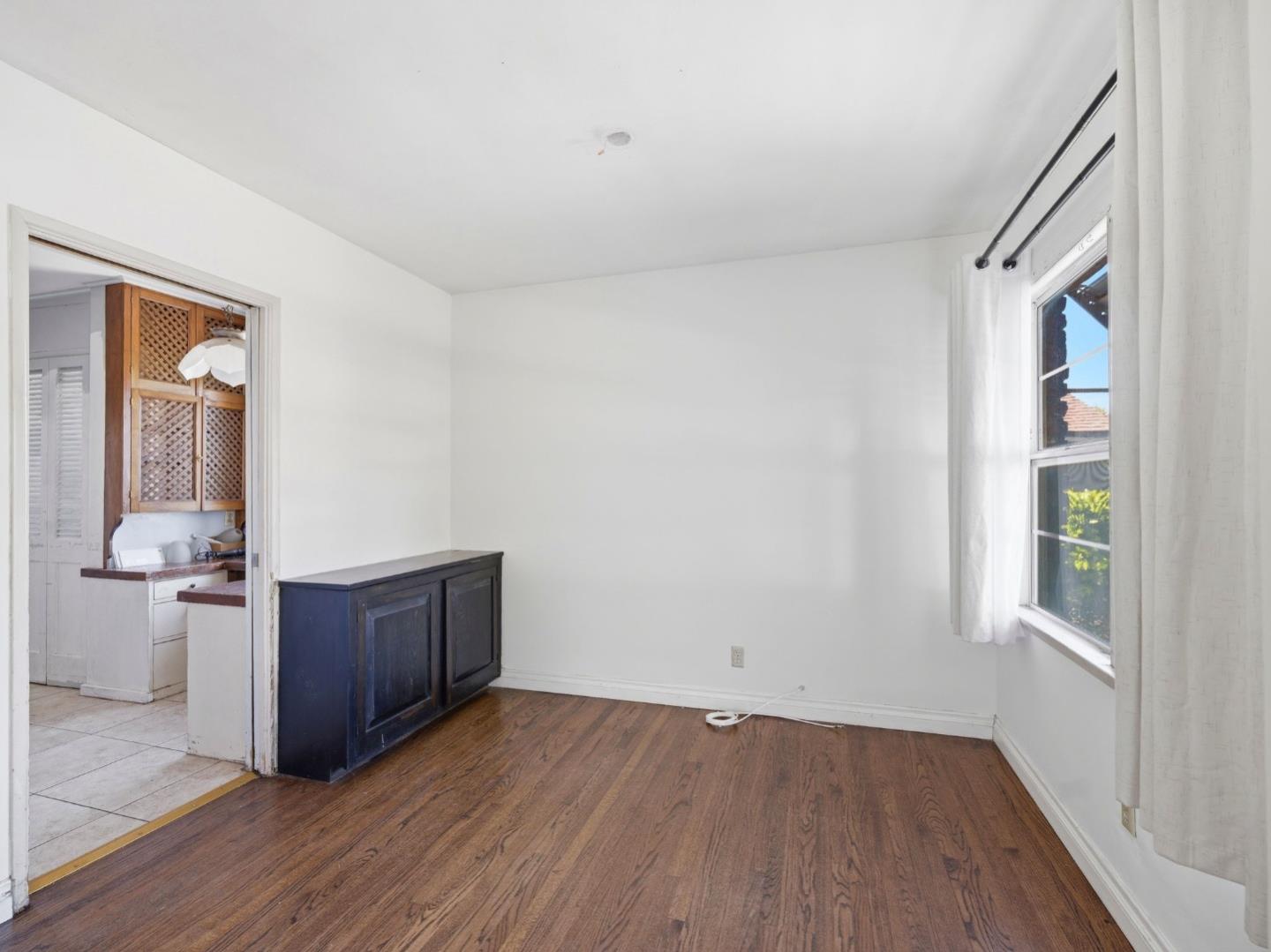 Detail Gallery Image 13 of 22 For 13574 Ottoman St, Arleta,  CA 91331 - 3 Beds | 2 Baths