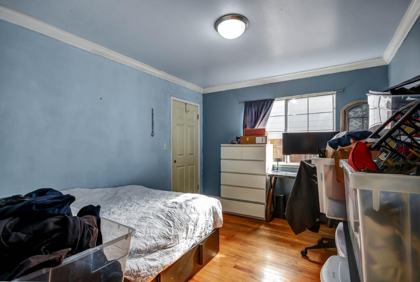 Detail Gallery Image 19 of 38 For 204 Park St, Redwood City,  CA 94061 - 4 Beds | 2 Baths