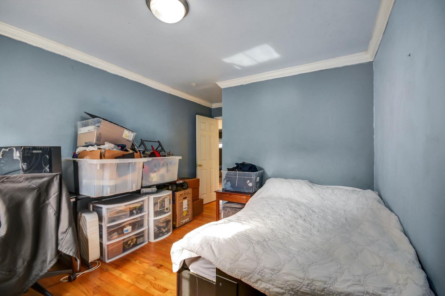 Detail Gallery Image 20 of 38 For 204 Park St, Redwood City,  CA 94061 - 4 Beds | 2 Baths