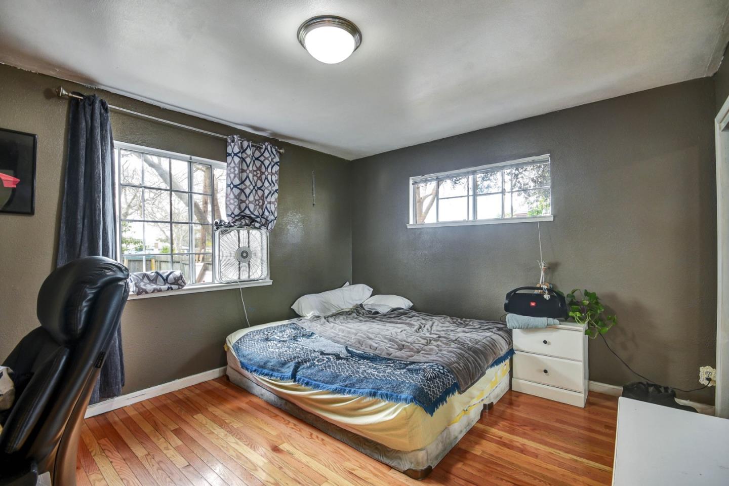 Detail Gallery Image 21 of 38 For 204 Park St, Redwood City,  CA 94061 - 4 Beds | 2 Baths
