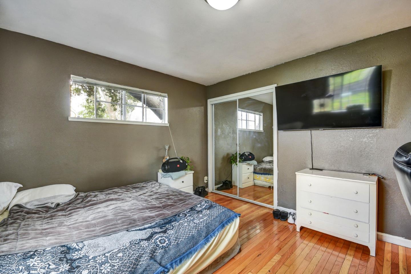 Detail Gallery Image 22 of 38 For 204 Park St, Redwood City,  CA 94061 - 4 Beds | 2 Baths