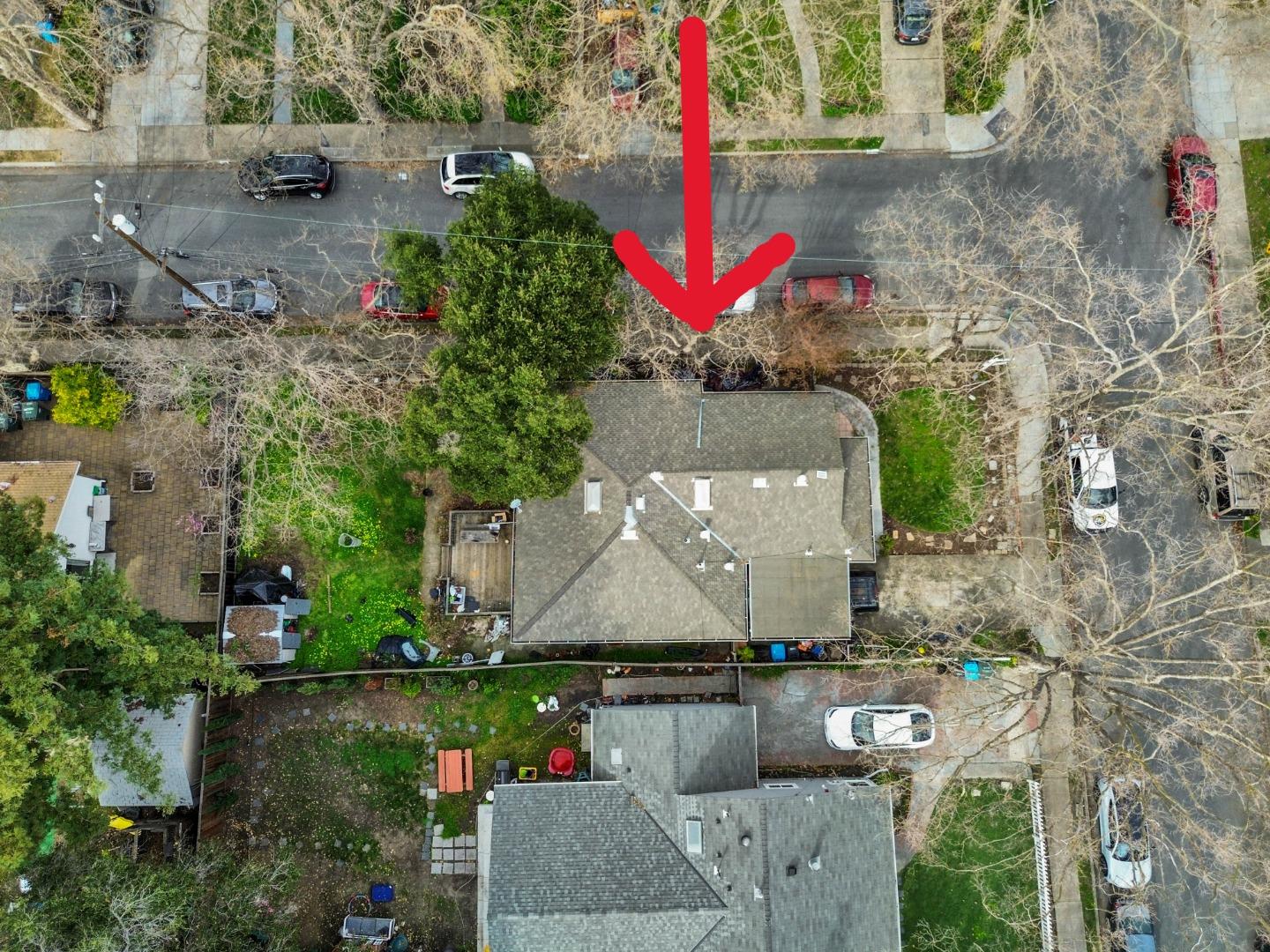 Detail Gallery Image 3 of 38 For 204 Park St, Redwood City,  CA 94061 - 4 Beds | 2 Baths