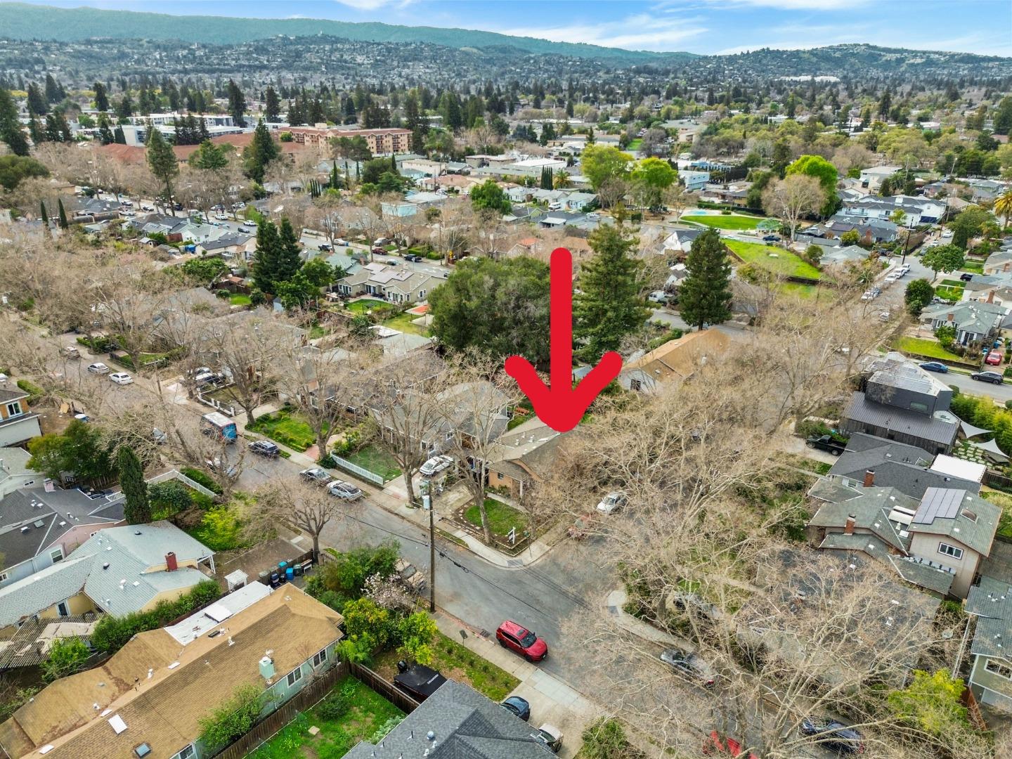 Detail Gallery Image 30 of 38 For 204 Park St, Redwood City,  CA 94061 - 4 Beds | 2 Baths