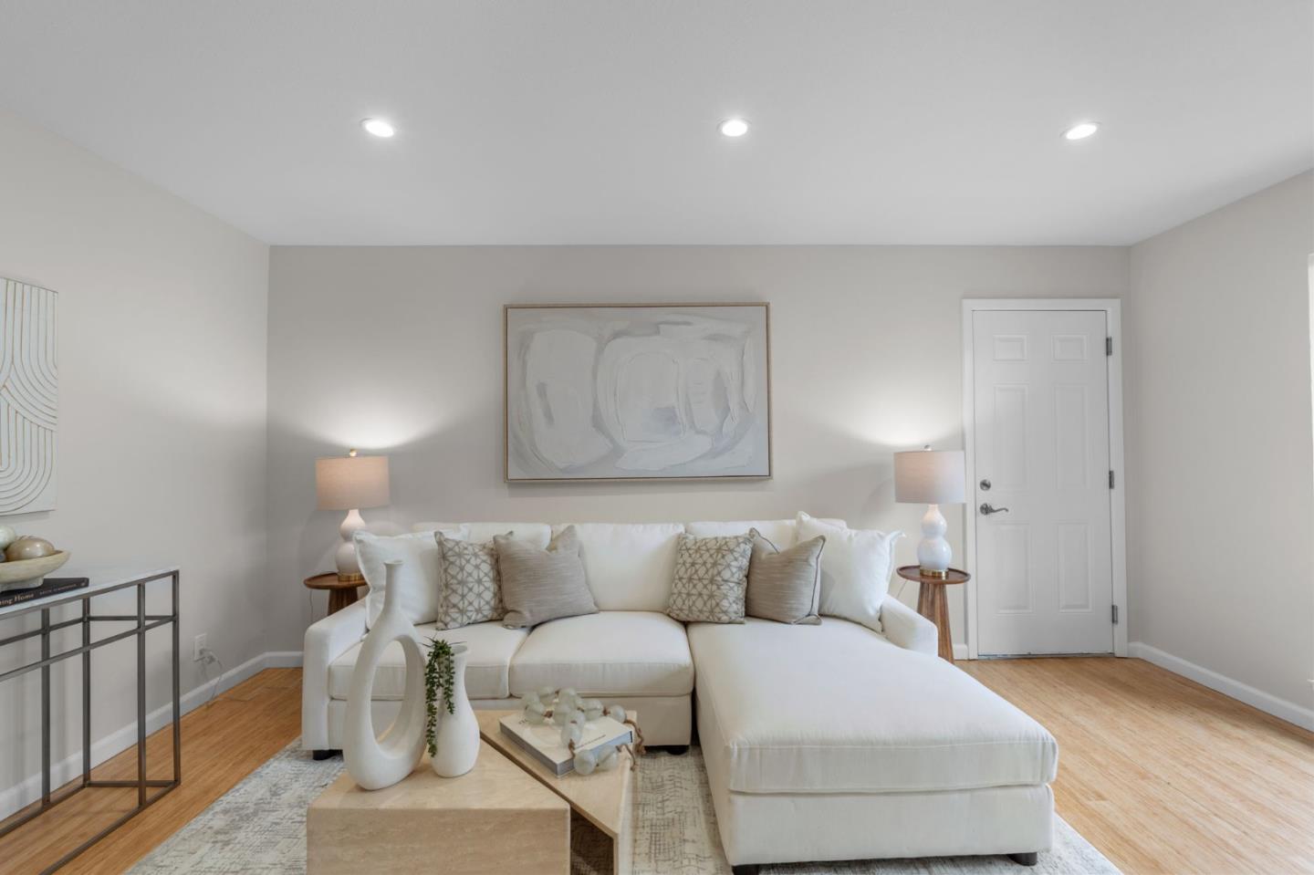 Photo #4: ML82036530 Listing: Photo #4