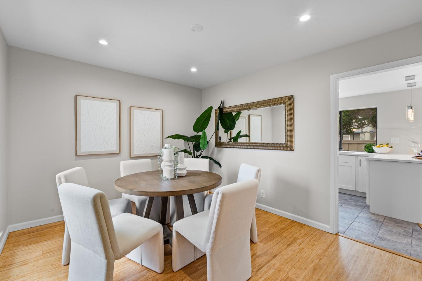 Photo #8: ML82036530 Listing: Photo #8