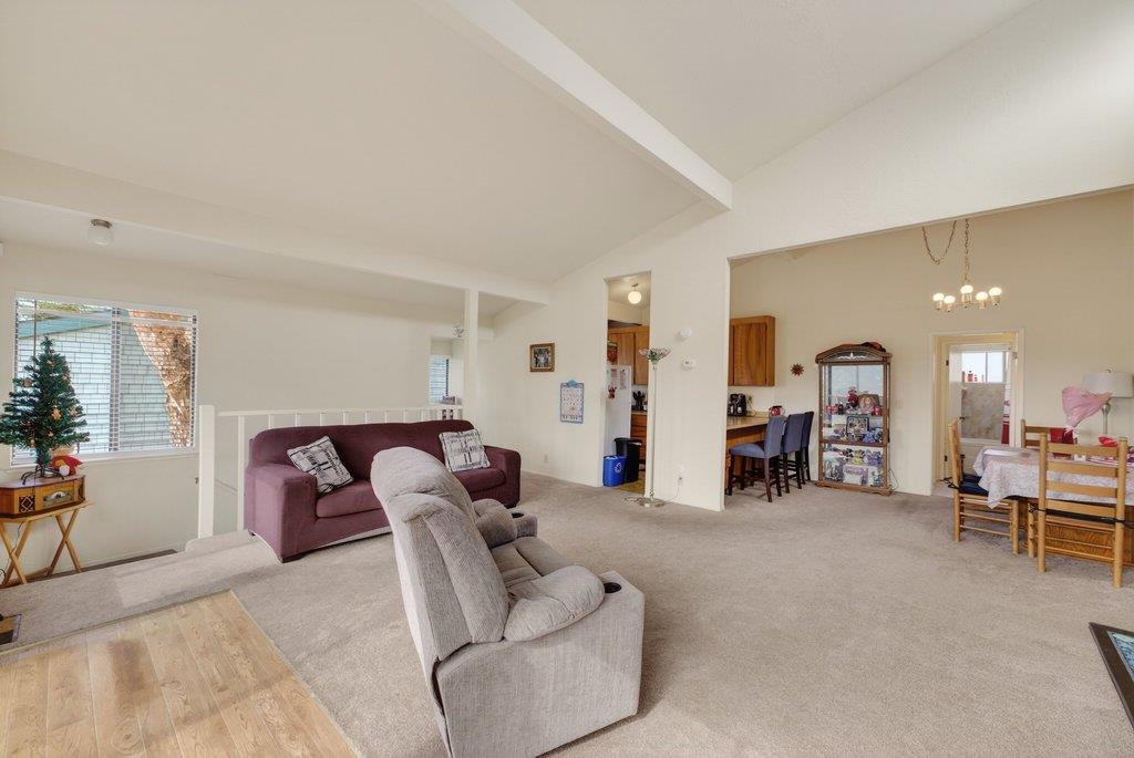 Detail Gallery Image 10 of 67 For 142 Vineyard Ct, Aptos,  CA 95003 - 4 Beds | 4 Baths