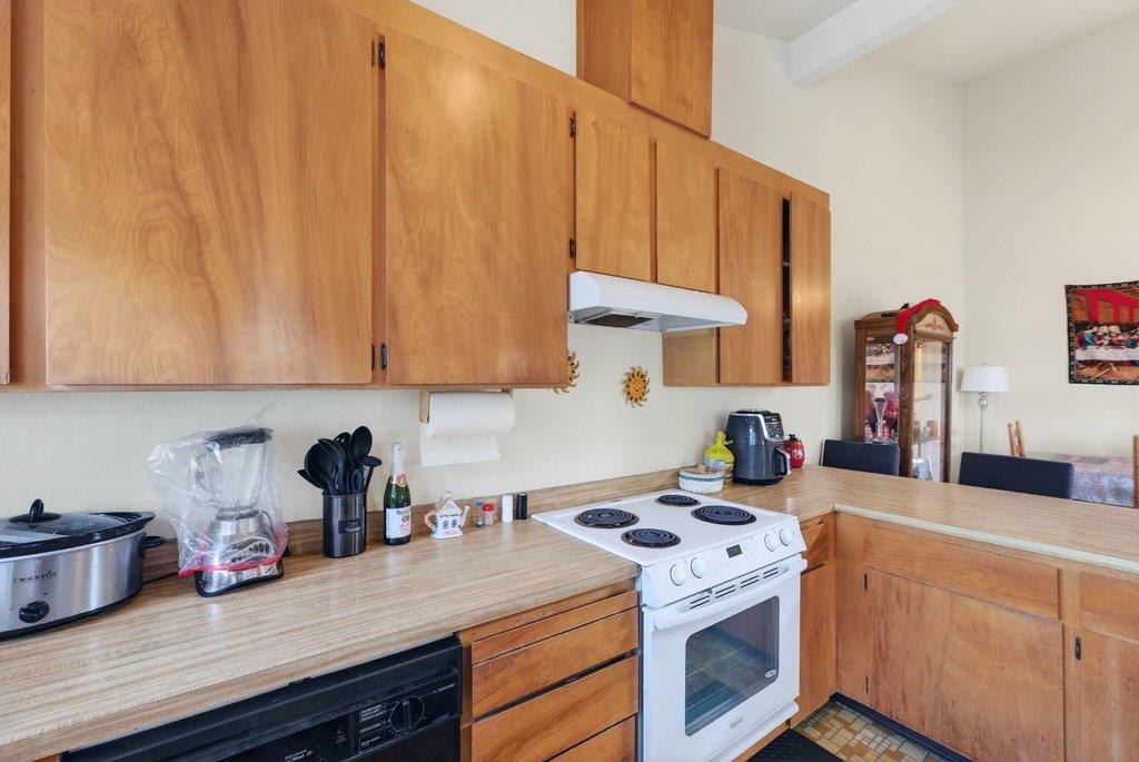 Detail Gallery Image 13 of 67 For 142 Vineyard Ct, Aptos,  CA 95003 - 4 Beds | 4 Baths