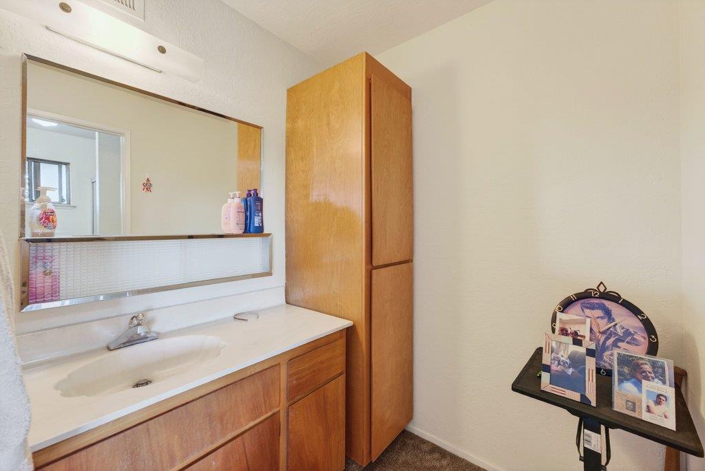 Detail Gallery Image 24 of 67 For 142 Vineyard Ct, Aptos,  CA 95003 - 4 Beds | 4 Baths