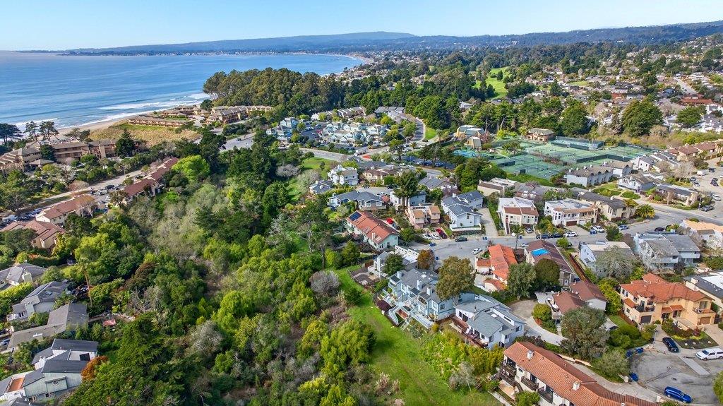 Detail Gallery Image 61 of 67 For 142 Vineyard Ct, Aptos,  CA 95003 - 4 Beds | 4 Baths