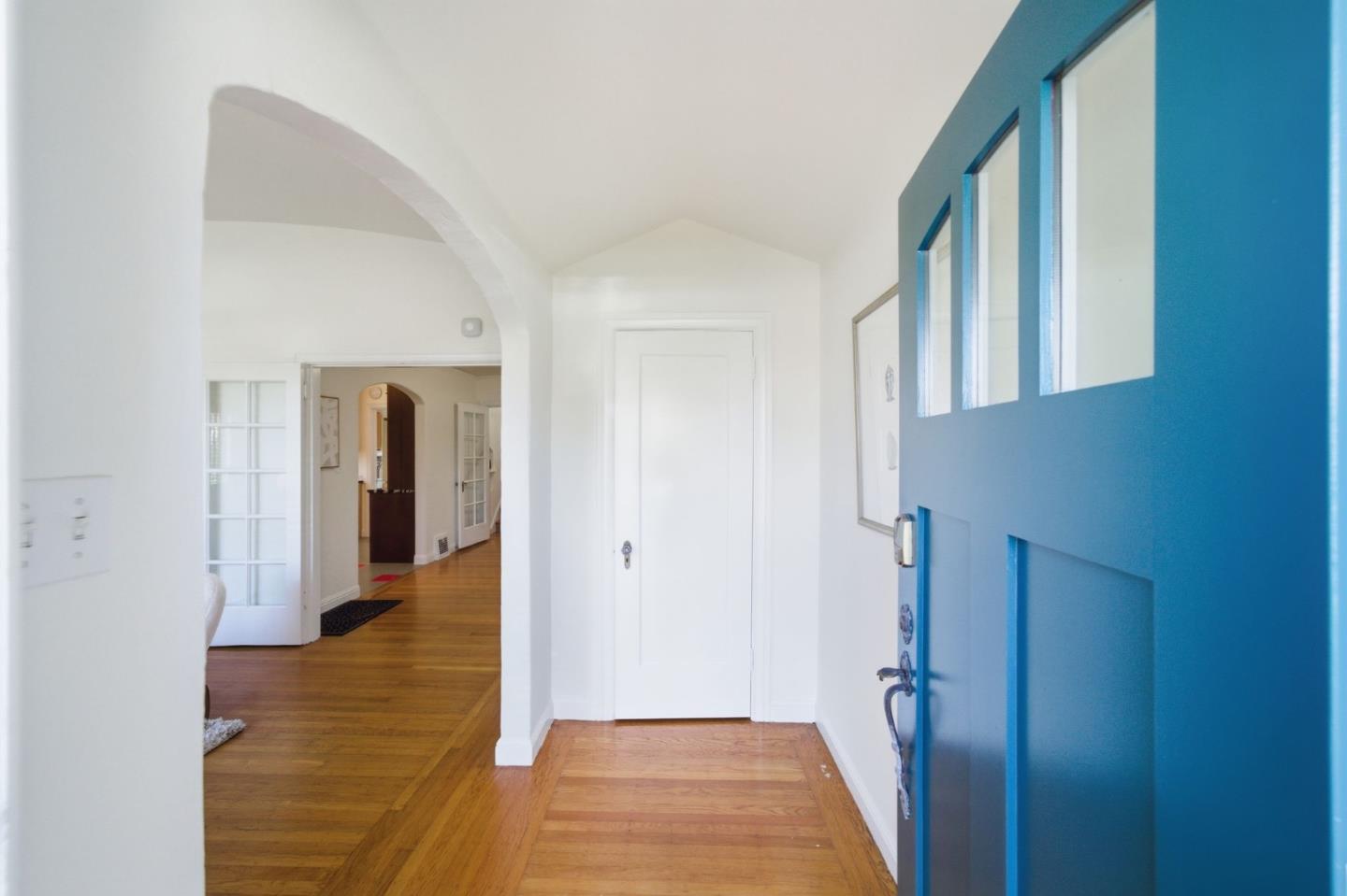 Detail Gallery Image 2 of 45 For 618 9th Ave, San Mateo,  CA 94402 - 2 Beds | 1/1 Baths