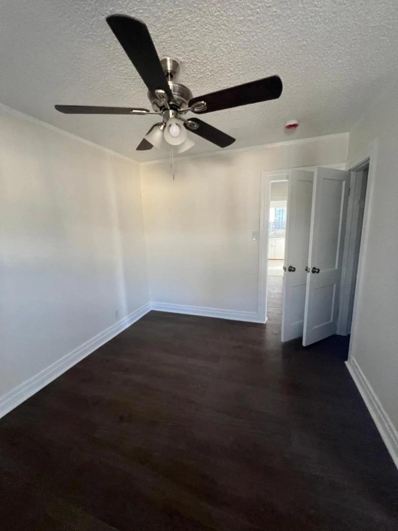 Detail Gallery Image 5 of 7 For 1110 W 92nd St, Los Angeles,  CA 90044 - 3 Beds | 2/1 Baths