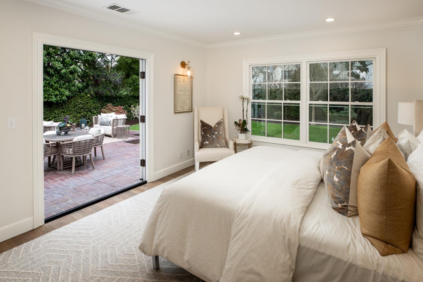 Detail Gallery Image 20 of 37 For 27 Nevada St, Redwood City,  CA 94062 - 3 Beds | 2 Baths