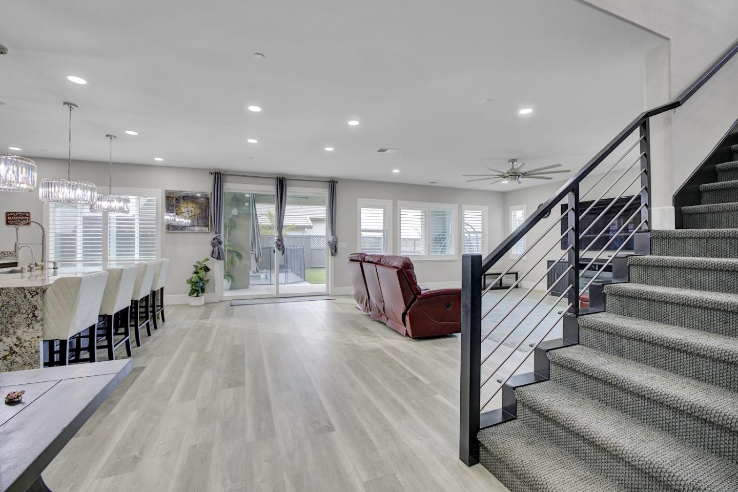 Detail Gallery Image 12 of 61 For 2373 Omega Ct, Tracy,  CA 95377 - 4 Beds | 3/1 Baths