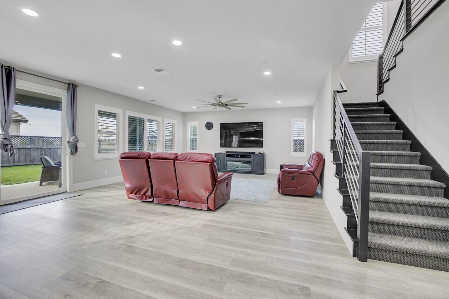 Detail Gallery Image 13 of 61 For 2373 Omega Ct, Tracy,  CA 95377 - 4 Beds | 3/1 Baths