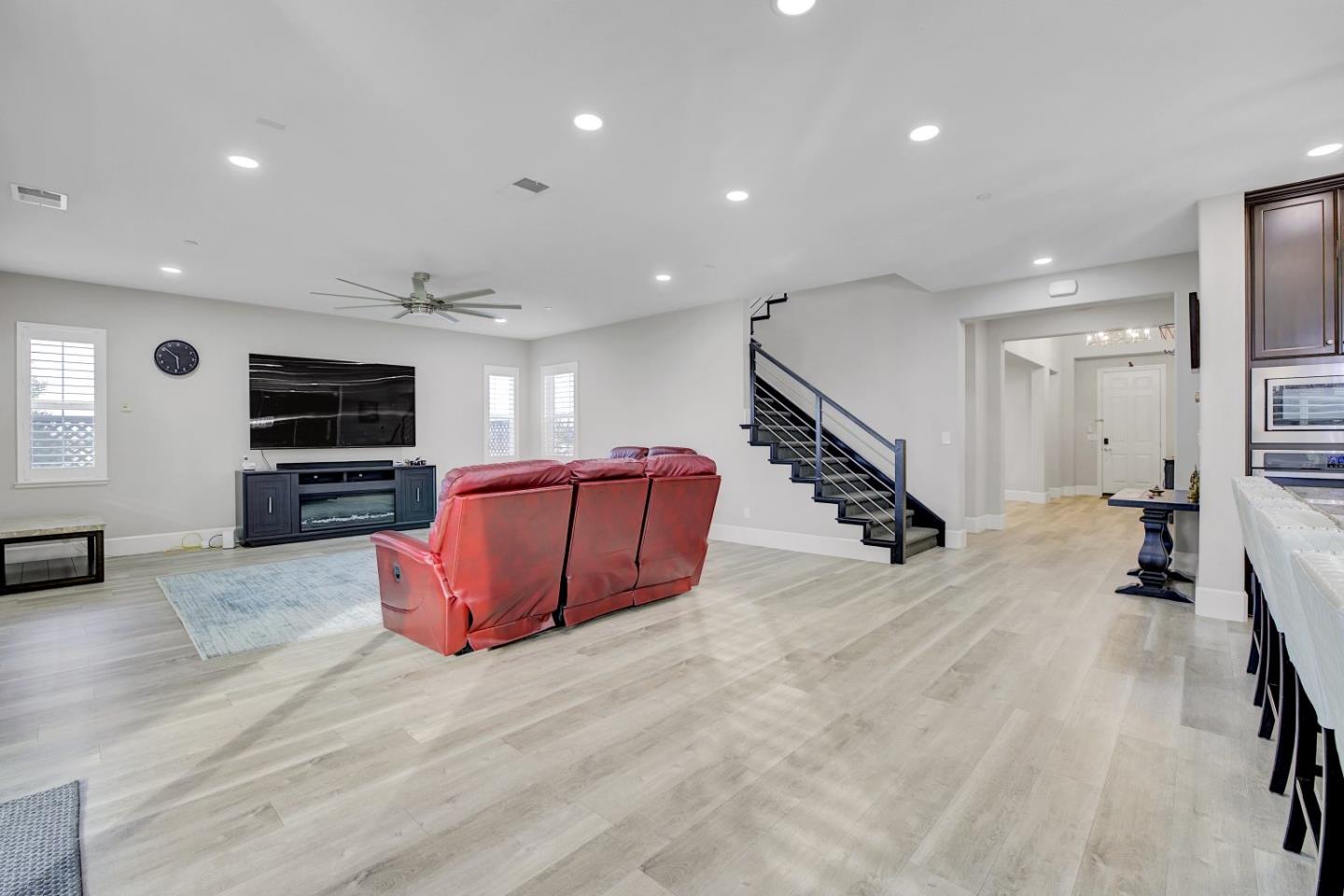 Detail Gallery Image 16 of 61 For 2373 Omega Ct, Tracy,  CA 95377 - 4 Beds | 3/1 Baths