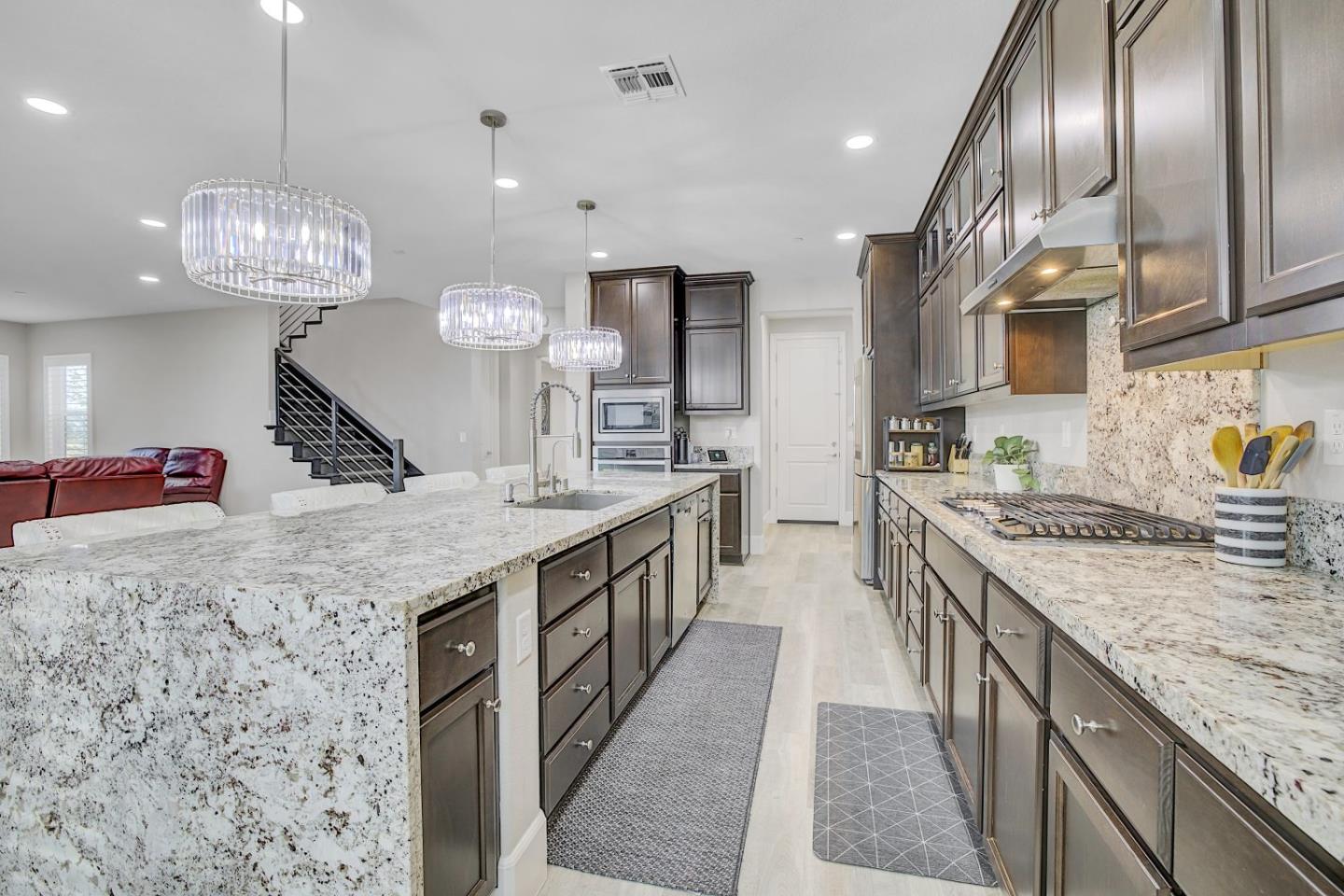 Detail Gallery Image 19 of 61 For 2373 Omega Ct, Tracy,  CA 95377 - 4 Beds | 3/1 Baths