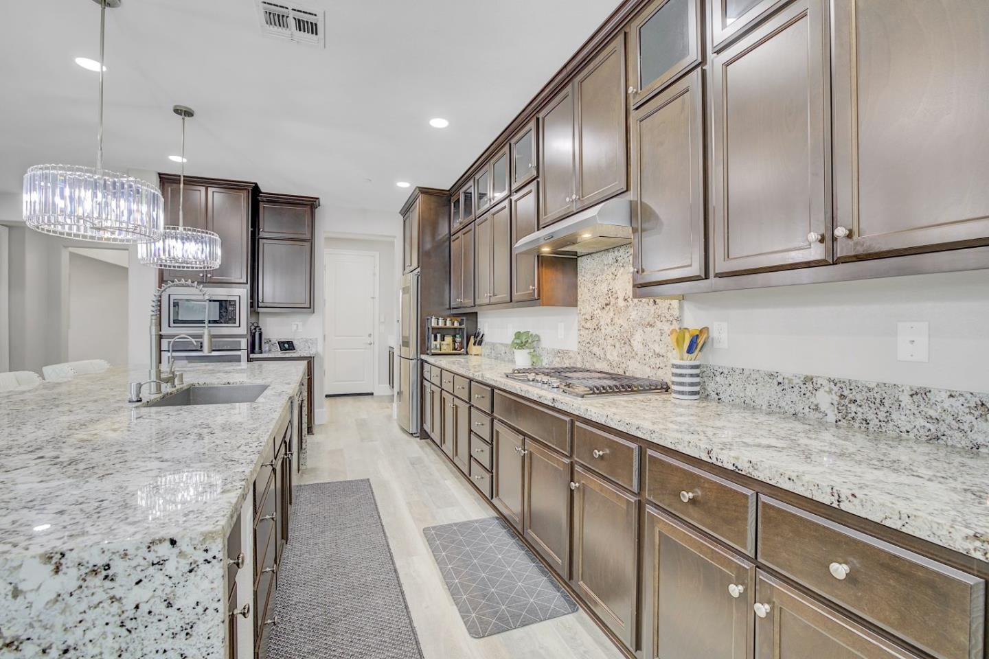 Detail Gallery Image 20 of 61 For 2373 Omega Ct, Tracy,  CA 95377 - 4 Beds | 3/1 Baths