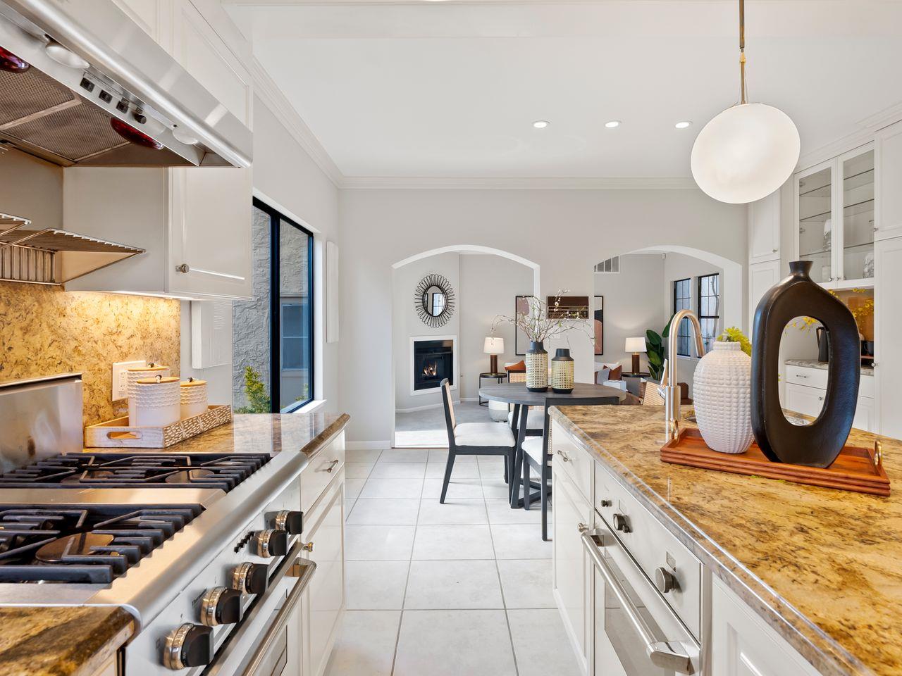 Detail Gallery Image 15 of 46 For 6 Woodridge Ct, Redwood City,  CA 94061 - 4 Beds | 3 Baths