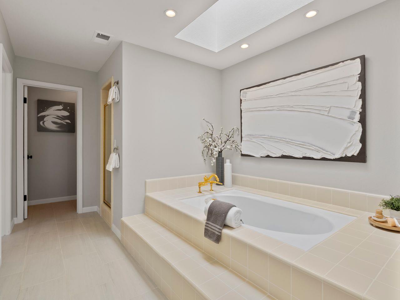 Detail Gallery Image 28 of 46 For 6 Woodridge Ct, Redwood City,  CA 94061 - 4 Beds | 3 Baths