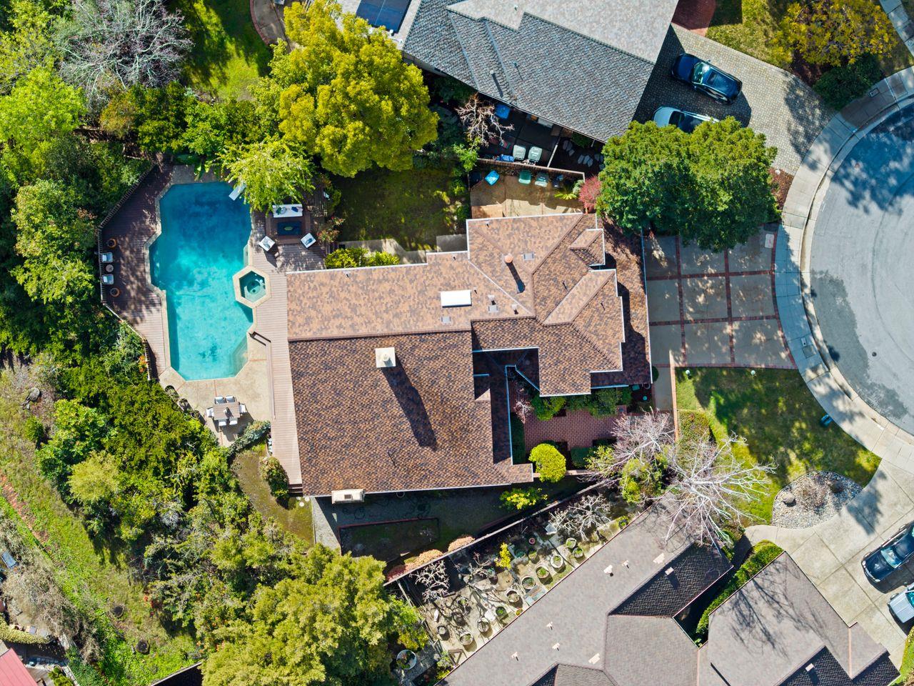 Detail Gallery Image 39 of 46 For 6 Woodridge Ct, Redwood City,  CA 94061 - 4 Beds | 3 Baths