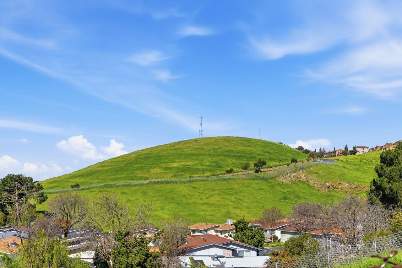 Photo #2: ML82036537 Listing: Photo #2