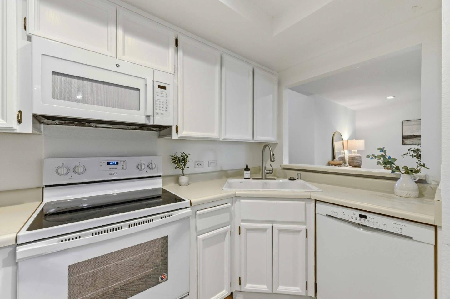 Photo #9: ML82036537 Listing: Photo #9