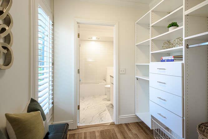 Detail Gallery Image 42 of 73 For 747 Bromfield Rd, Hillsborough,  CA 94010 - 4 Beds | 4/1 Baths