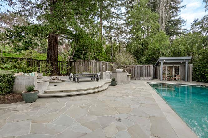 Detail Gallery Image 52 of 73 For 747 Bromfield Rd, Hillsborough,  CA 94010 - 4 Beds | 4/1 Baths