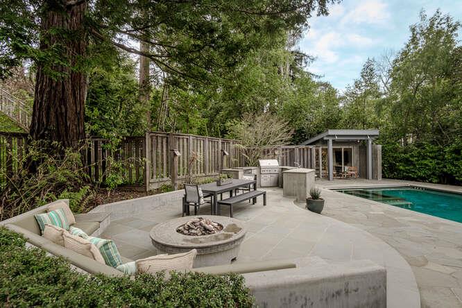 Detail Gallery Image 54 of 73 For 747 Bromfield Rd, Hillsborough,  CA 94010 - 4 Beds | 4/1 Baths