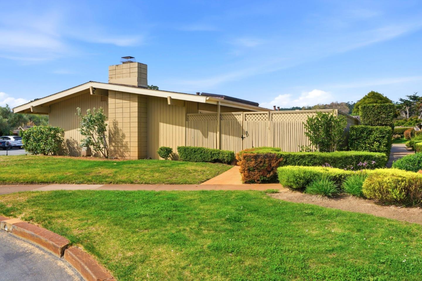 Detail Gallery Image 12 of 12 For 273 Hacienda Carmel, Carmel,  CA 93923 - 2 Beds | 2 Baths