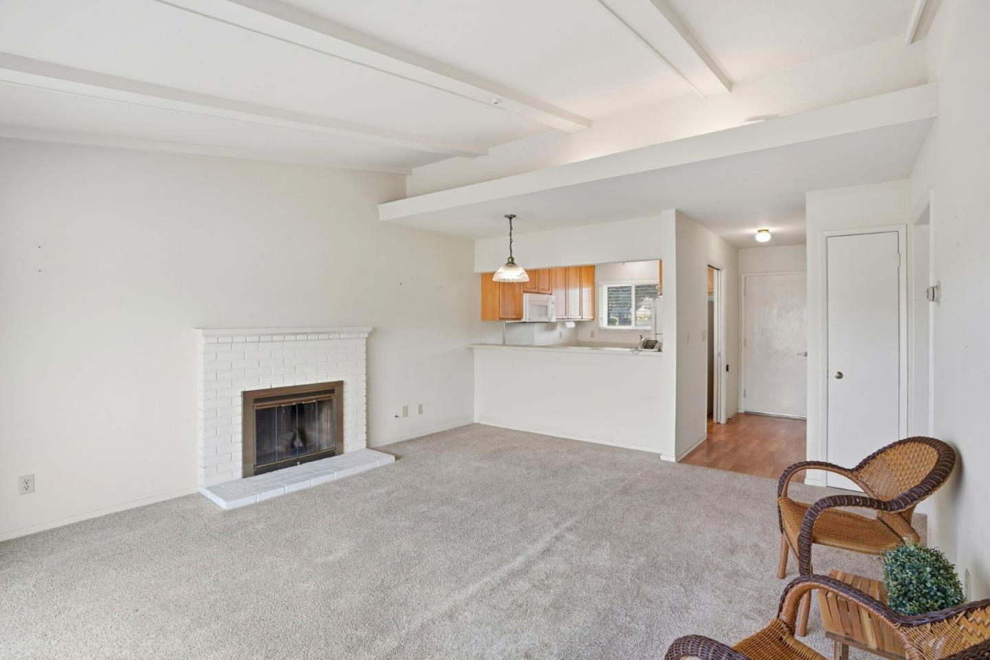 Detail Gallery Image 4 of 12 For 273 Hacienda Carmel, Carmel,  CA 93923 - 2 Beds | 2 Baths