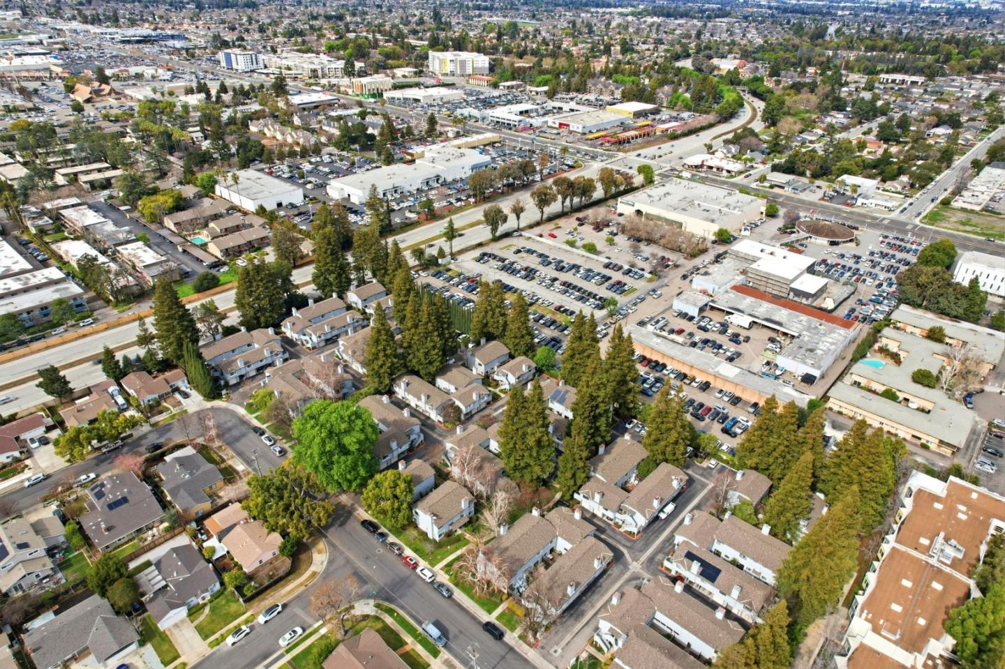 Detail Gallery Image 34 of 36 For 477 Quail Bush Ct, San Jose,  CA 95117 - 2 Beds | 2/1 Baths