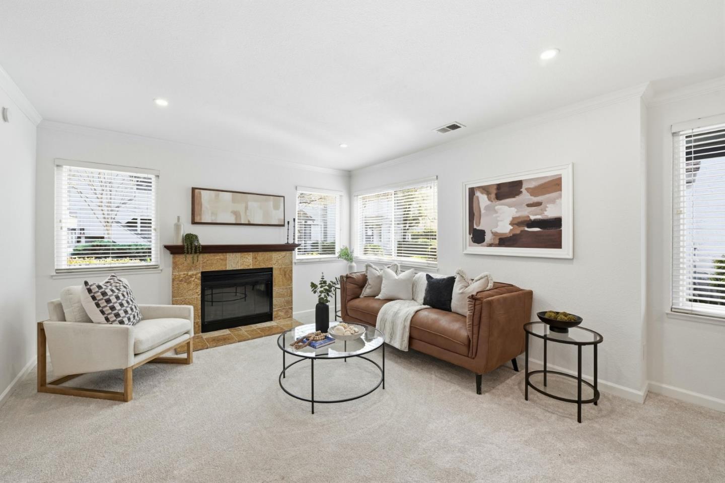 Detail Gallery Image 4 of 36 For 477 Quail Bush Ct, San Jose,  CA 95117 - 2 Beds | 2/1 Baths