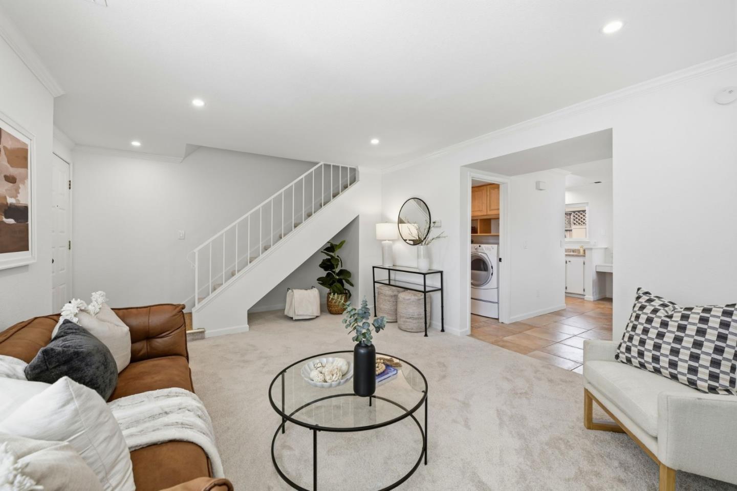 Detail Gallery Image 5 of 36 For 477 Quail Bush Ct, San Jose,  CA 95117 - 2 Beds | 2/1 Baths