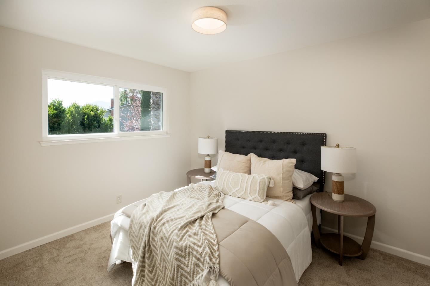 Detail Gallery Image 18 of 33 For 1476 Luning Dr, San Jose,  CA 95118 - 5 Beds | 2/1 Baths