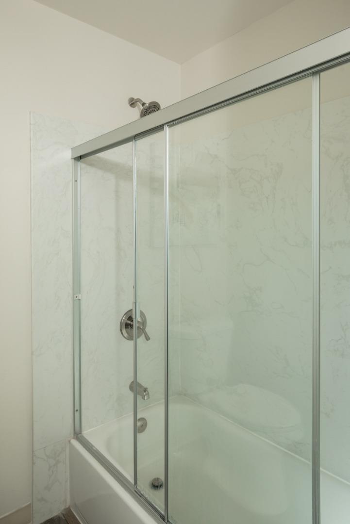 Detail Gallery Image 21 of 33 For 1476 Luning Dr, San Jose,  CA 95118 - 5 Beds | 2/1 Baths