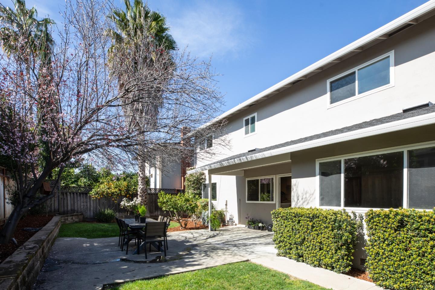 Detail Gallery Image 25 of 33 For 1476 Luning Dr, San Jose,  CA 95118 - 5 Beds | 2/1 Baths