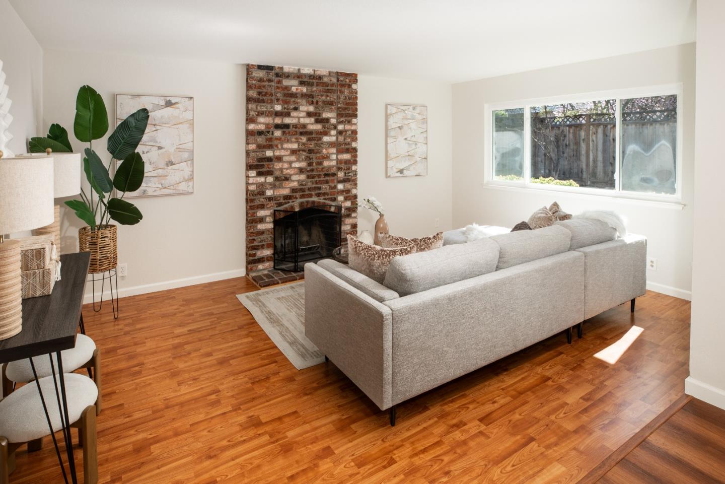 Detail Gallery Image 9 of 33 For 1476 Luning Dr, San Jose,  CA 95118 - 5 Beds | 2/1 Baths