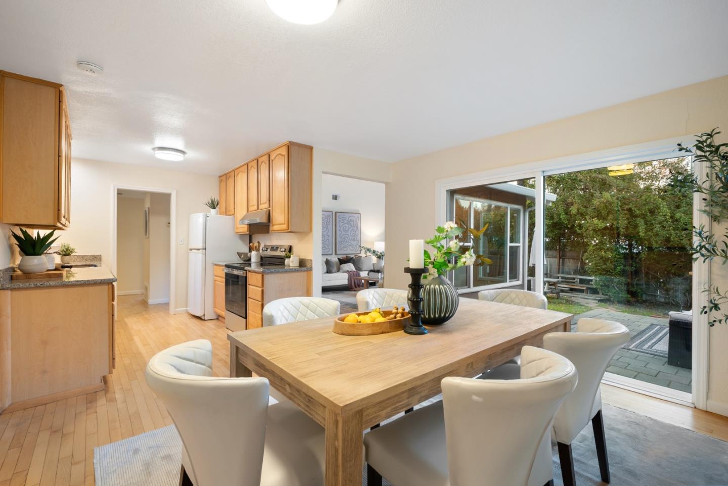 Detail Gallery Image 16 of 44 For 3175 Colfax Ct, Santa Clara,  CA 95051 - 3 Beds | 2 Baths