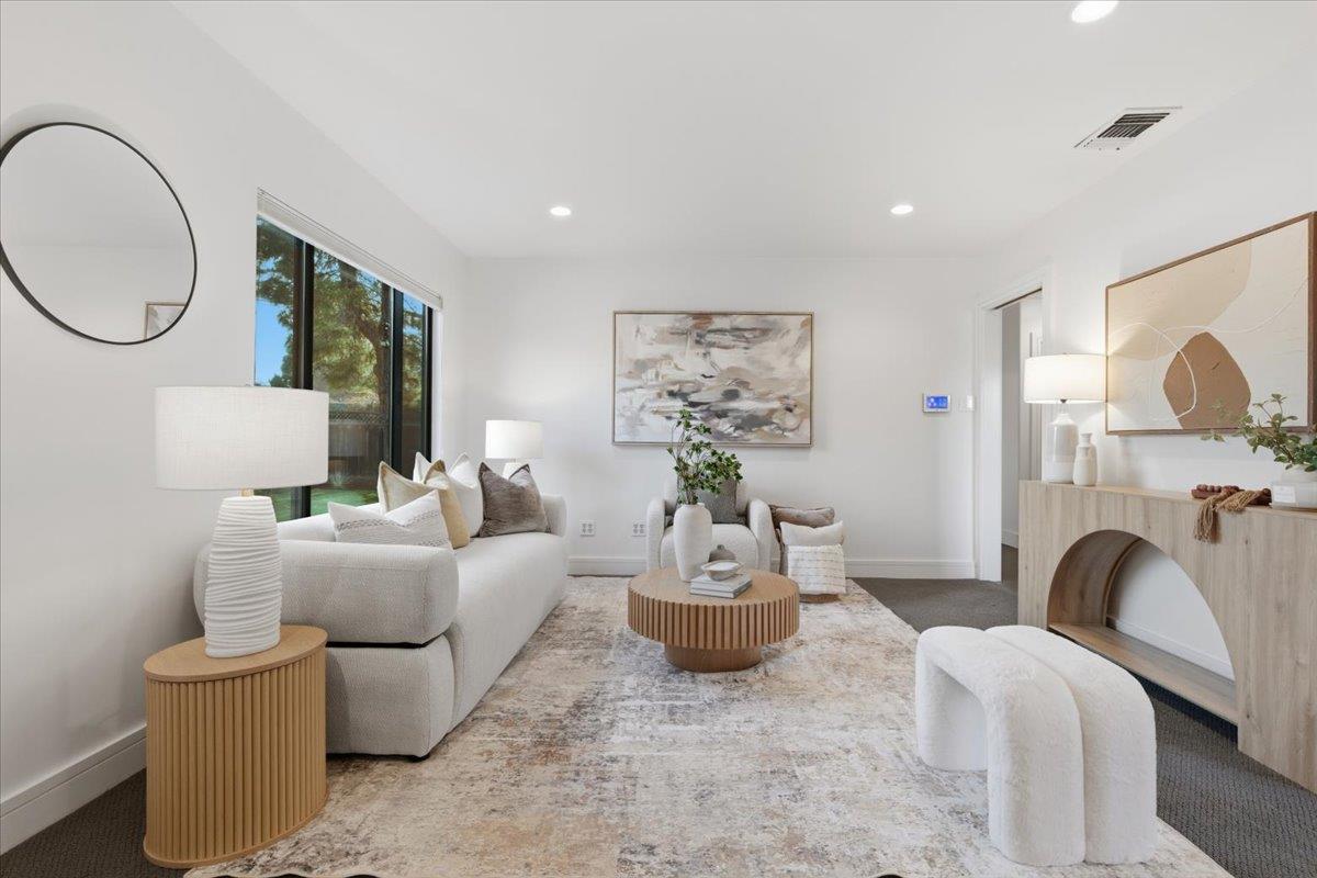 Detail Gallery Image 5 of 20 For 1935 Walnut Grove Ave, San Jose,  CA 95126 - 3 Beds | 1 Baths