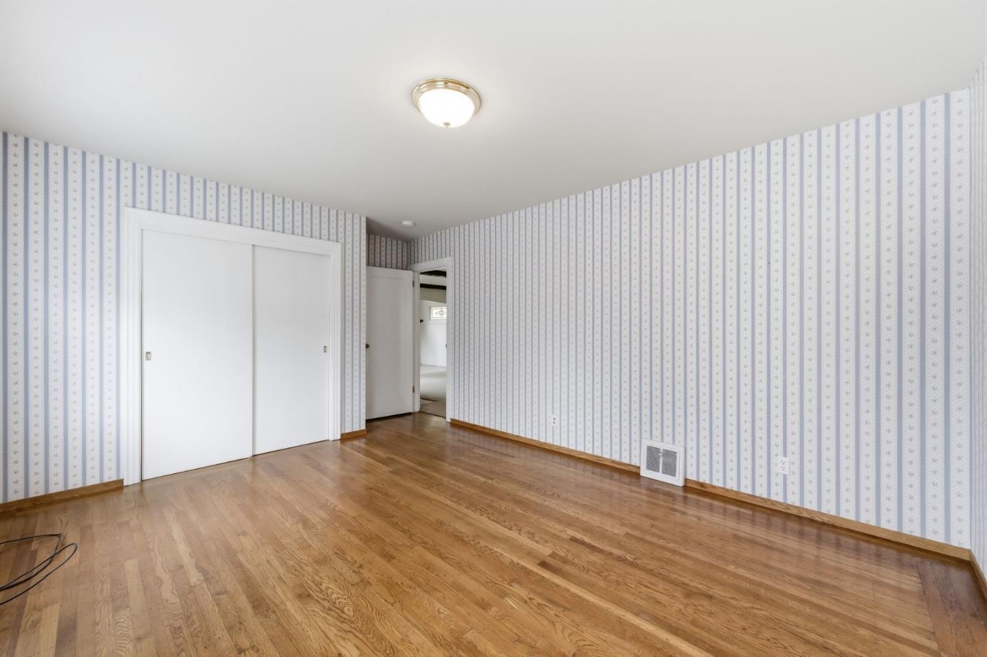 Detail Gallery Image 24 of 55 For 21 Cobblestone Ln, San Carlos,  CA 94070 - 3 Beds | 3 Baths