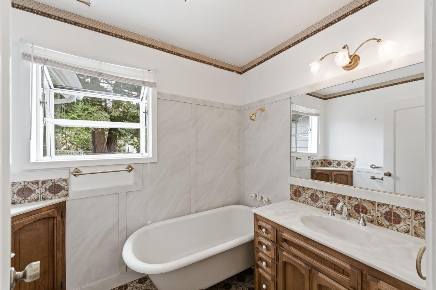 Detail Gallery Image 25 of 55 For 21 Cobblestone Ln, San Carlos,  CA 94070 - 3 Beds | 3 Baths