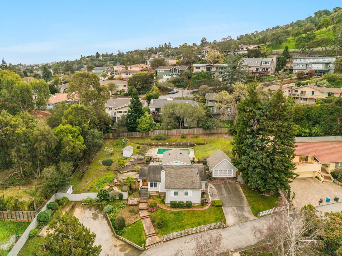 Detail Gallery Image 49 of 55 For 21 Cobblestone Ln, San Carlos,  CA 94070 - 3 Beds | 3 Baths