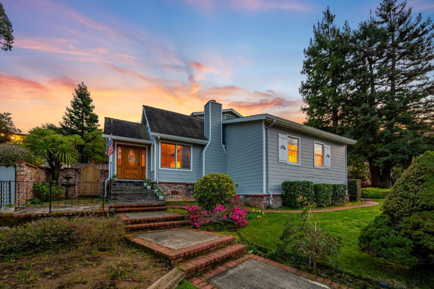 Detail Gallery Image 5 of 55 For 21 Cobblestone Ln, San Carlos,  CA 94070 - 3 Beds | 3 Baths